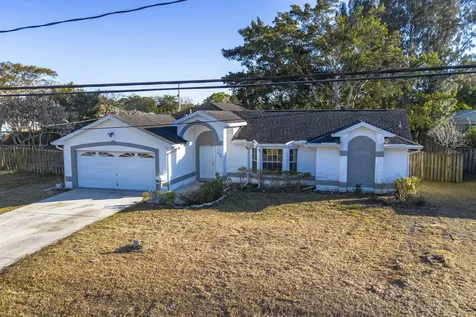298 Sw Eyerly Avenue Port Saint Lucie FL 34953