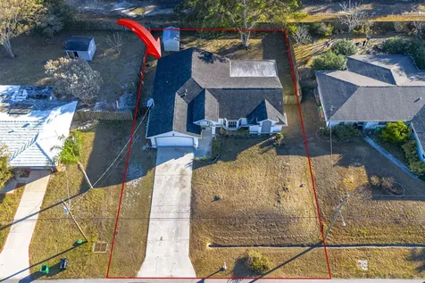 298 Sw Eyerly Avenue Port Saint Lucie FL 34953