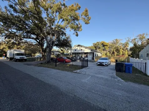 1606 S 45 Street Tampa FL 33619