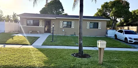 1481 Sw 7th Terrace Deerfield Beach FL 33441