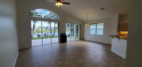 122 NW Swann Mill Circle Port Saint Lucie FL 34986