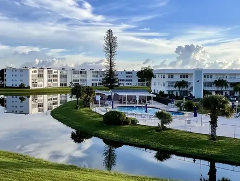306 Wellington L West Palm Beach FL 33417