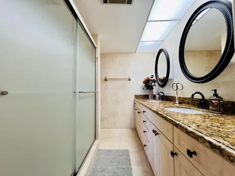 306 Wellington L West Palm Beach FL 33417