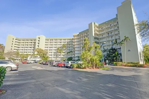 2334 S Cypress Bend Drive Pompano Beach FL 33069