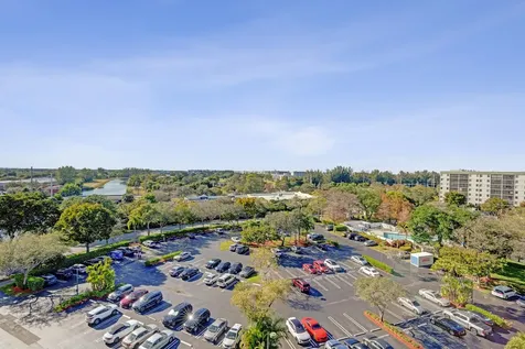 2334 S Cypress Bend Drive Pompano Beach FL 33069