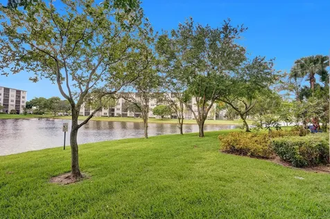 2334 S Cypress Bend Drive Pompano Beach FL 33069