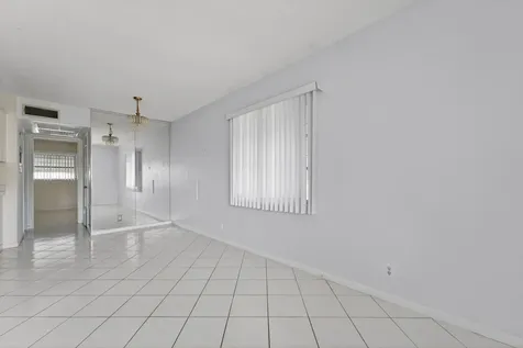 401 N J Street Lake Worth Beach FL 33460