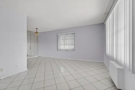 401 N J Street Lake Worth Beach FL 33460