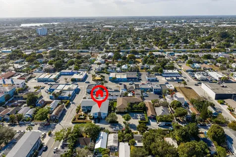 401 N J Street Lake Worth Beach FL 33460