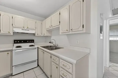 401 N J Street Lake Worth Beach FL 33460