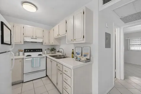 401 N J Street Lake Worth Beach FL 33460