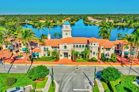 7139 Crystal Lake Drive West Palm Beach FL 33411