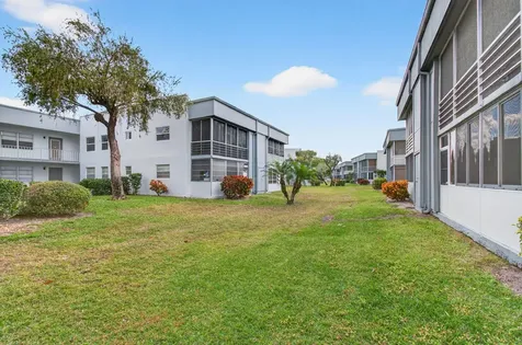 292 Piedmont G Delray Beach FL 33484