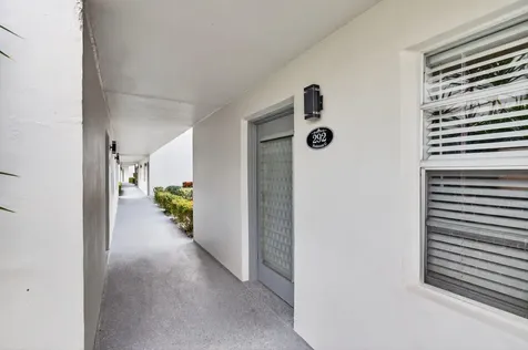 292 Piedmont G Delray Beach FL 33484