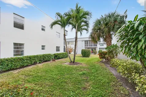292 Piedmont G Delray Beach FL 33484