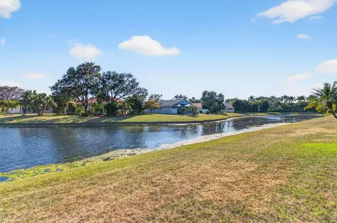 5696 Emerald Cay Terrace Boynton Beach FL 33437