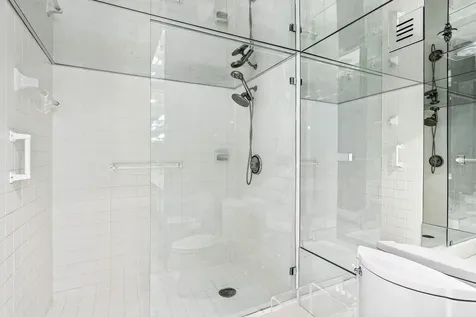 2427 Presidential Way West Palm Beach FL 33401