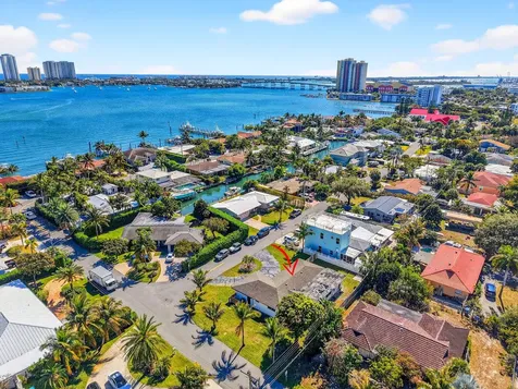 3651 Palm Drive Riviera Beach FL 33404