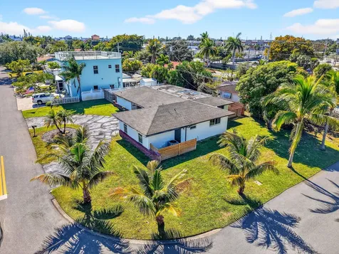 3651 Palm Drive Riviera Beach FL 33404