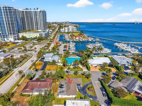 3651 Palm Drive Riviera Beach FL 33404