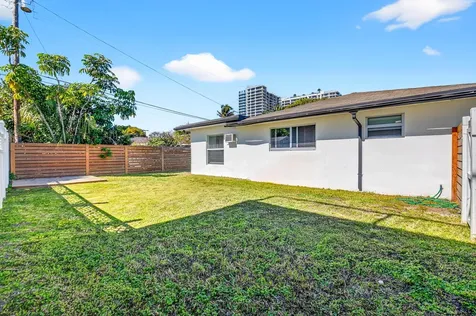 3651 Palm Drive Riviera Beach FL 33404