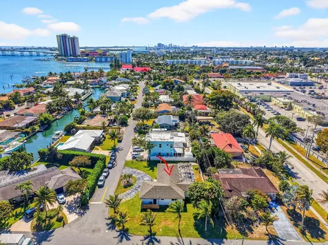 3651 Palm Drive Riviera Beach FL 33404
