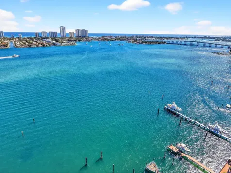 3651 Palm Drive Riviera Beach FL 33404
