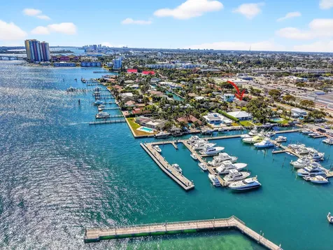 3651 Palm Drive Riviera Beach FL 33404