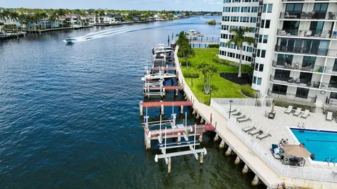 3908 S Ocean Boulevard Highland Beach FL 33487