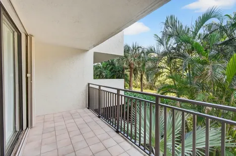3908 S Ocean Boulevard Highland Beach FL 33487