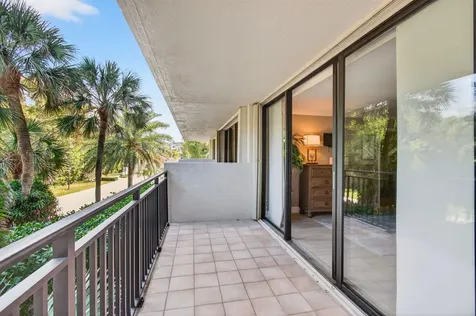 3908 S Ocean Boulevard Highland Beach FL 33487