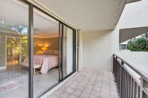 3908 S Ocean Boulevard Highland Beach FL 33487