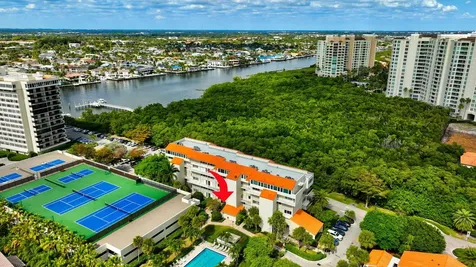 3908 S Ocean Boulevard Highland Beach FL 33487