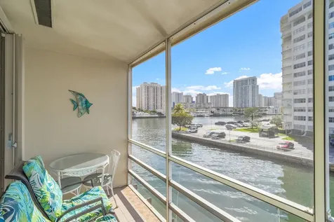 2600 Diana Drive Hallandale Beach FL 33009