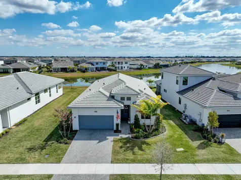 5402 Hutchinson Way Westlake FL 33470
