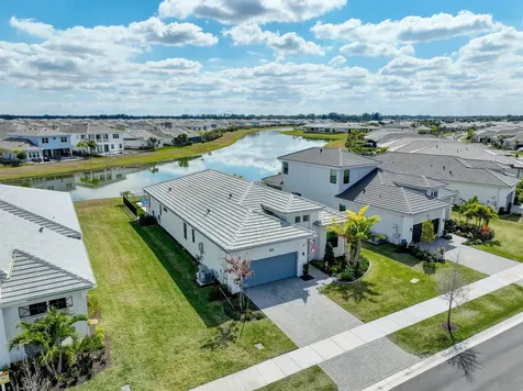 5402 Hutchinson Way Westlake FL 33470