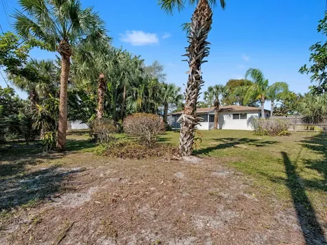 530 Australian Circle Lake Park FL 33403