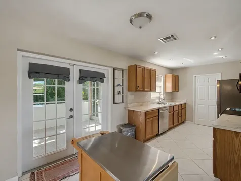 530 Australian Circle Lake Park FL 33403