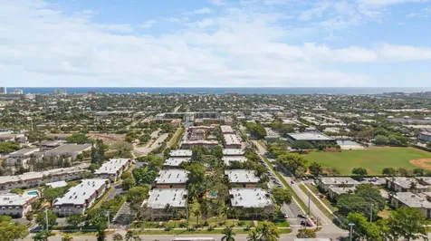 760 SE 2nd Avenue Deerfield Beach FL 33441