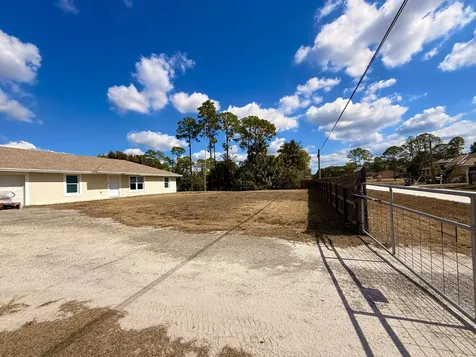 15859 68th Court Loxahatchee FL 33470