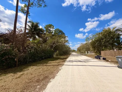 15859 68th Court Loxahatchee FL 33470