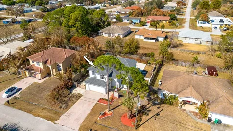677 Nw Marion Avenue Port Saint Lucie FL 34983