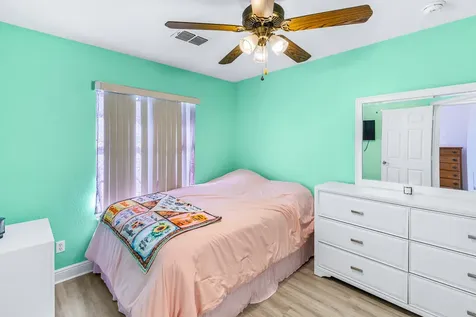 677 Nw Marion Avenue Port Saint Lucie FL 34983