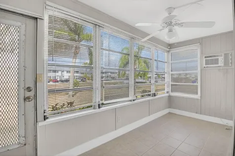 195 Brittany Delray Beach FL 33446