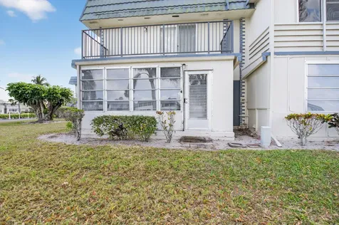 195 Brittany Delray Beach FL 33446