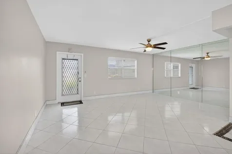 195 Brittany Delray Beach FL 33446
