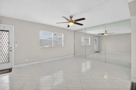 195 Brittany Delray Beach FL 33446