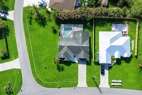 2962 Se Bella Road Port Saint Lucie FL 34984