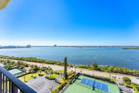5420 N Ocean Drive Singer Island FL 33404