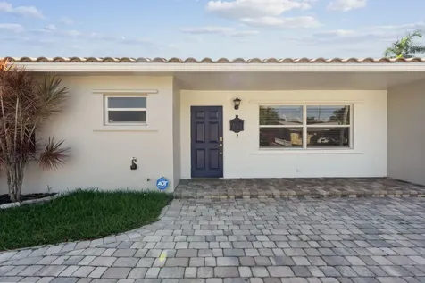 428 SE 2nd Street Deerfield Beach FL 33441